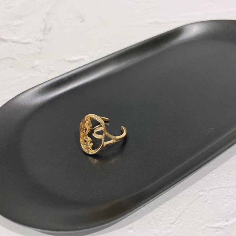 n e w | gold line art ring | fem ring ✨ - Picture 4 of 8